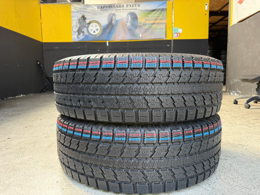 Usato: 2 Gomme 255/70R18 113Q Toyo Invernali 95% residui
