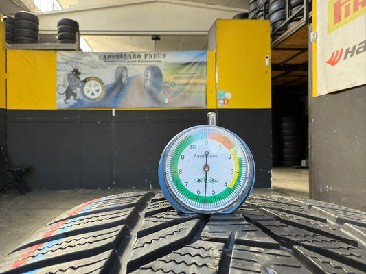 Usato: 2 Gomme 265/50R20 111V XL Hankook Invernali 80% residui