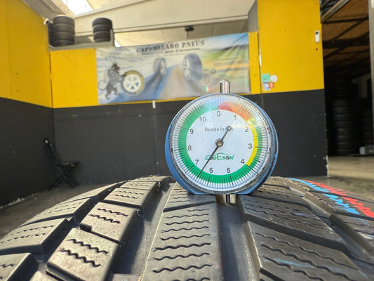 Usato: 2 Gomme 215/55R17 98W XL Toyo Invernali 90% residui