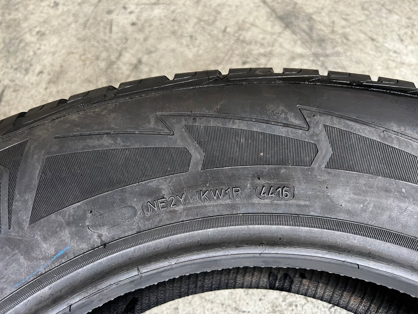 Usato: 1 Pneumatico 225/65R17 102H Goodyear Invernale 99% residuo