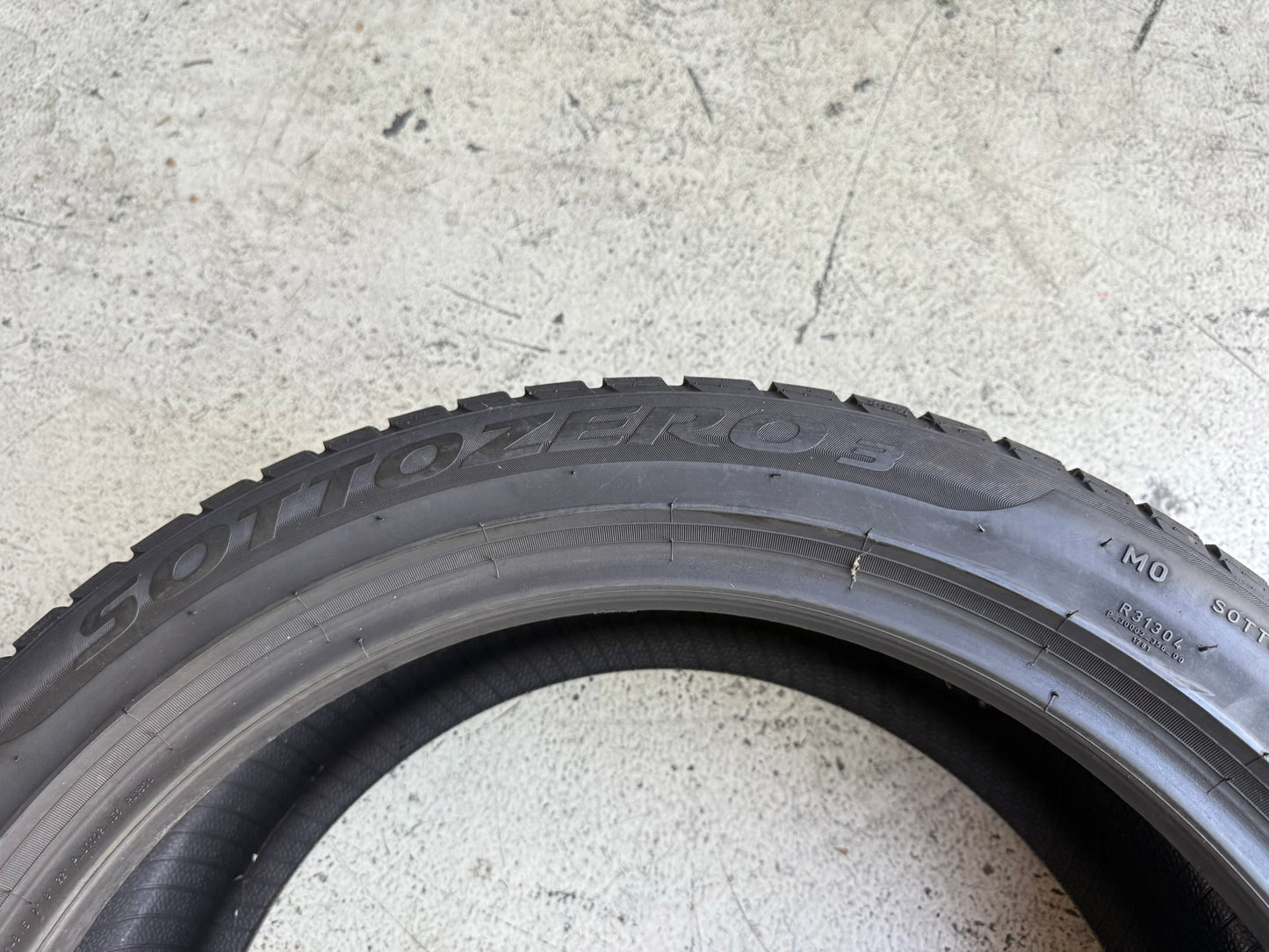 Usato: 4 Gomme 235/45R19 99V Pirelli Invernali 70% residui