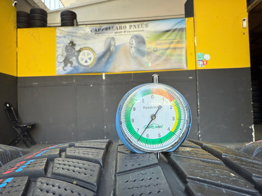 Usato: 4 Gomme 235/55R18 104H XL Toyo Invernali 90% residui