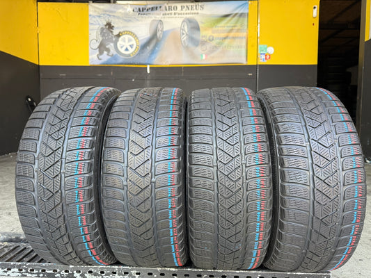 Usato: 4 Gomme 205/40R17 84H XL Pirelli Invernali 70% residui
