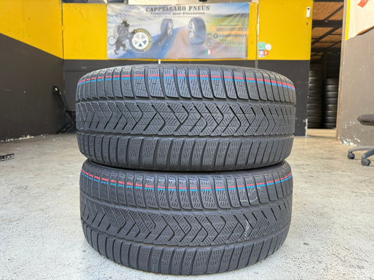 Usato: 2 Gomme 255/40R20 101W XL Pirelli Invernali 85% residui