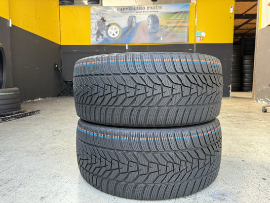 Usato: 2 Gomme 245/35R20 95W XL Hankook Invernali 85% residui