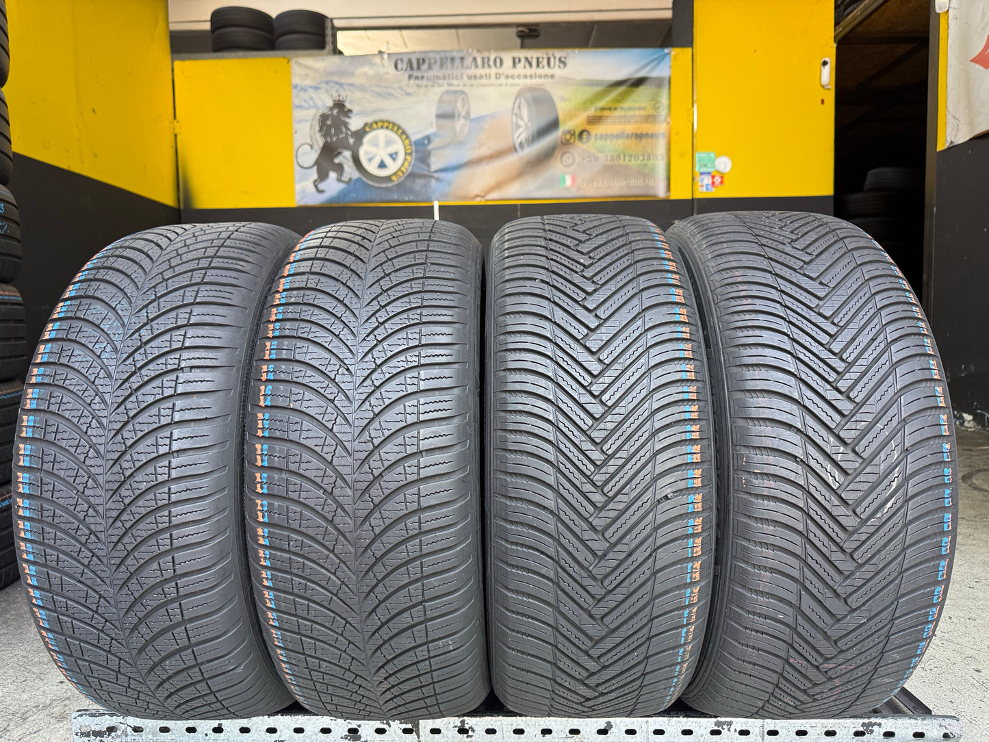 Usato: 4 Pneumatici Goodyear Vector 4Seasons Gen-3 + Hankook Kinergy 4S² H750 235/50R19 XL 4 Stagioni 80-85% Residui
