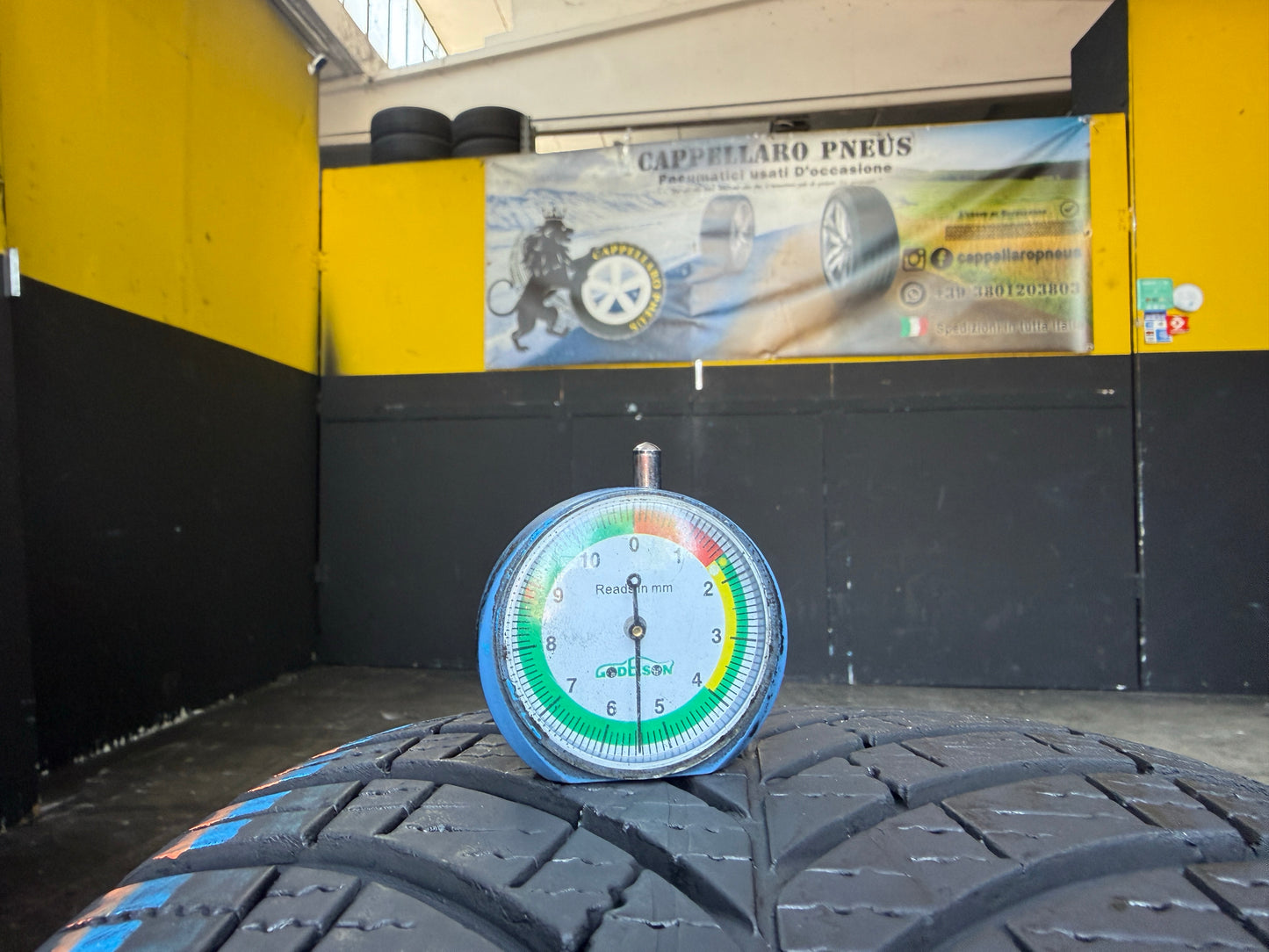 Usato: 4 Pneumatici Goodyear Vector 4Seasons Gen-3 + Hankook Kinergy 4S² H750 235/50R19 XL 4 Stagioni 80-85% Residui