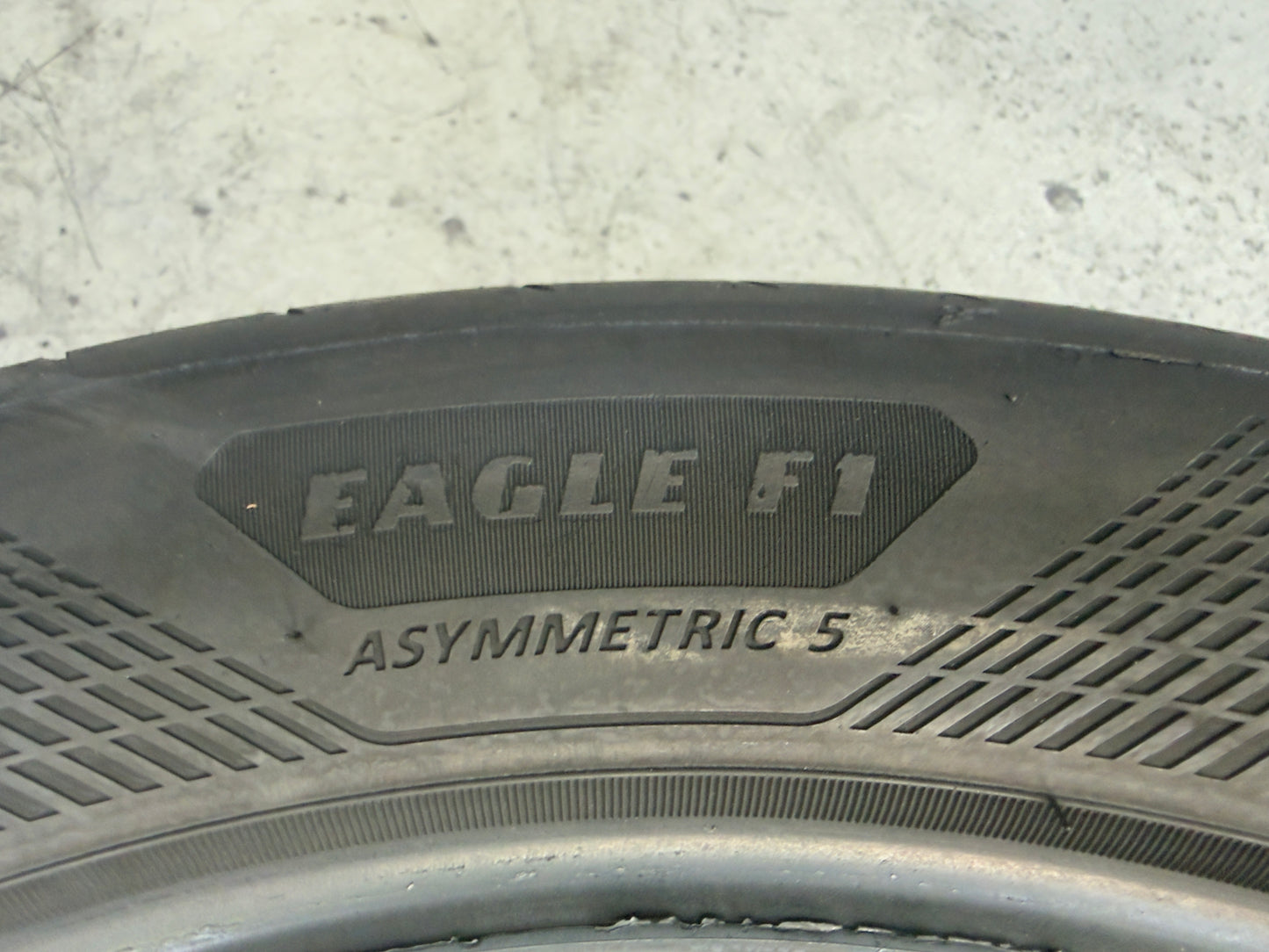 Usato: 4 Pneumatici Goodyear Eagle F1 Asymmetric 5 215/50R18 96W XL Estivi 80/85% Residui