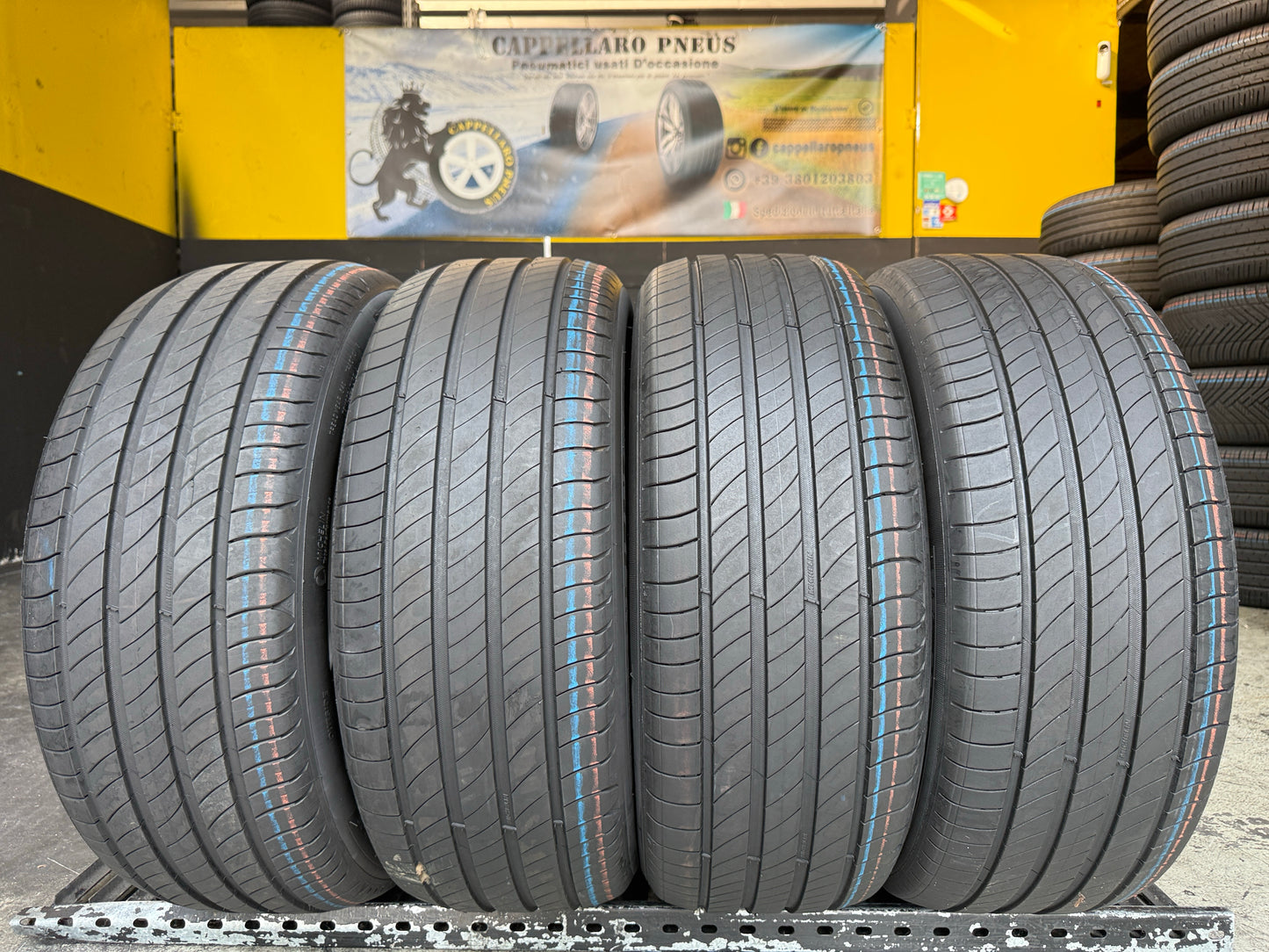 Usato: 4 Pneumatici Michelin Primacy 4 215/50R18 92W AO Estivi 85/90% Residui