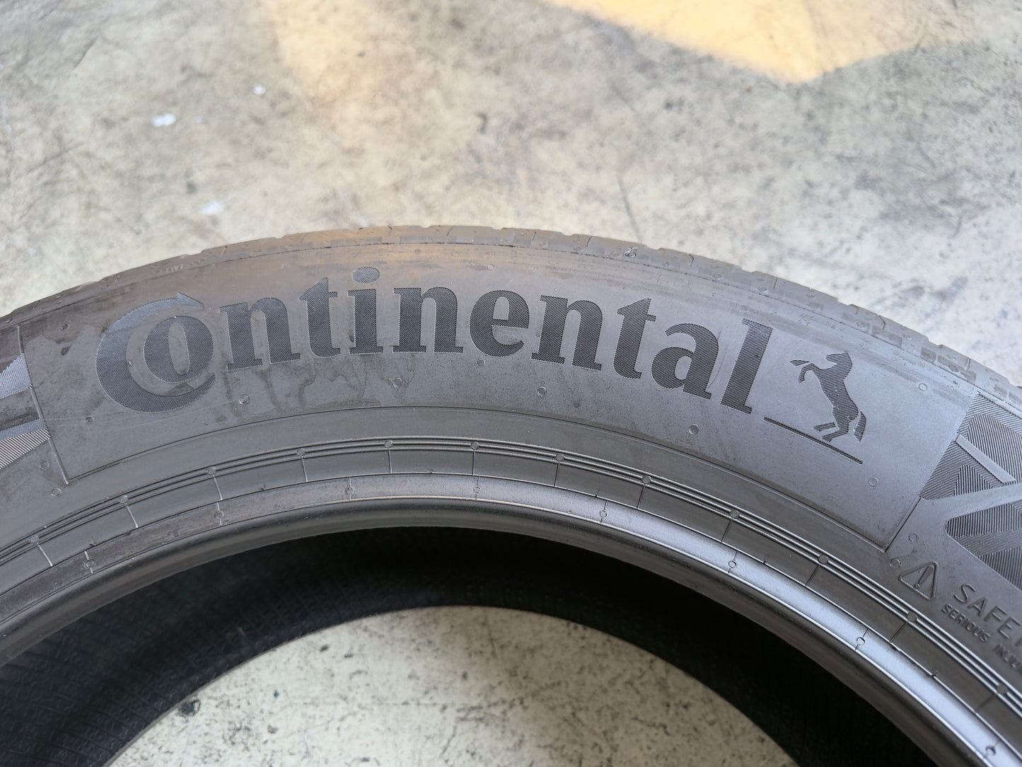 Usato: 4 Pneumatici Continental EcoContact 6 225/60R18 104V XL Estivi 85% Residui DOT 2025
