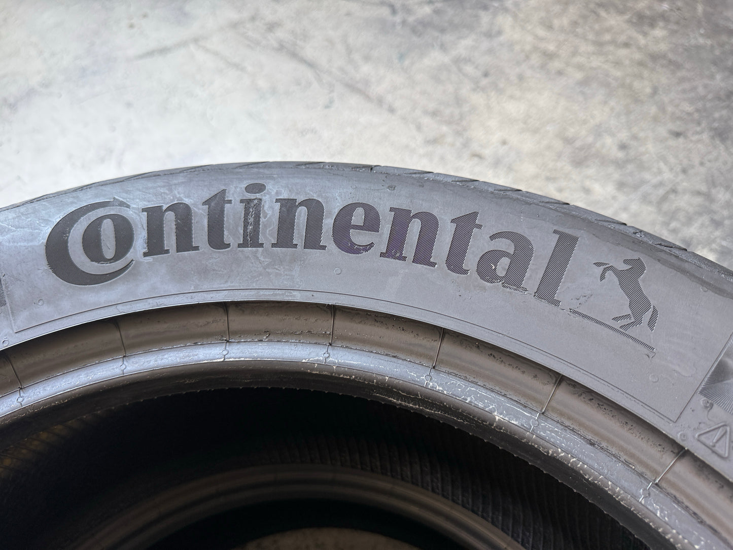 Usato: 2 Pneumatici Continental PremiumContact 6 225/60R18 104V XL Estivi 85% Residui DOT 2025