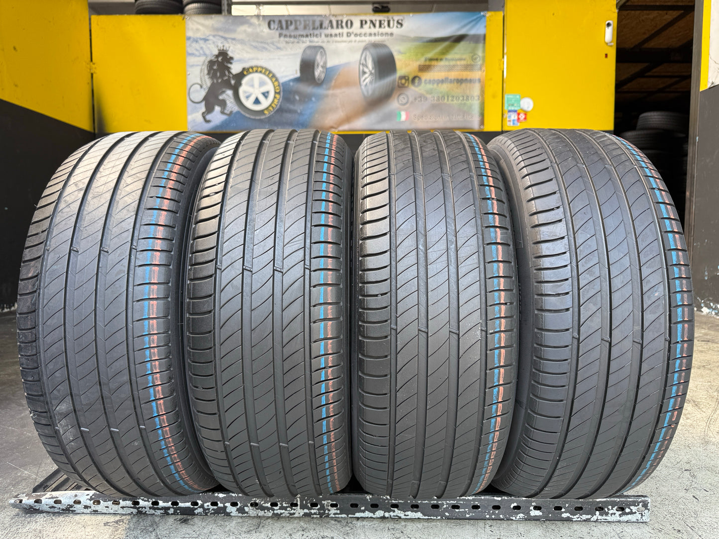 Usato: 4 Pneumatici Michelin Primacy 4 235/55R18 100V AO1 Estive 85% Residui