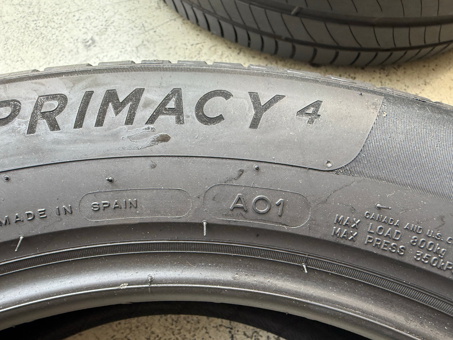 Usato: 4 Pneumatici Michelin Primacy 4 235/55R18 100V AO1 Estive 85% Residui