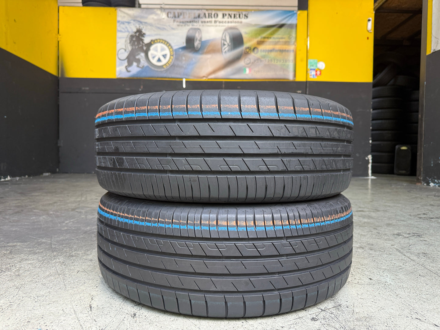 Usato: 2 Pneumatici Goodyear EfficientGrip Performance 215/55R18 95H Estive 95% Residui DOT 2025