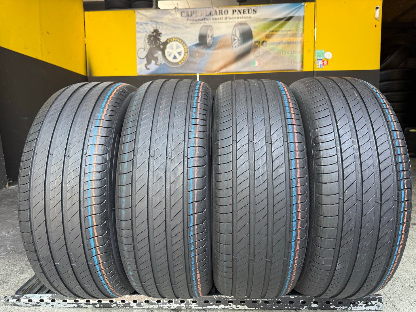 Usato: 4 Pneumatici Michelin Primacy 4 225/55R18 102V XL Estive 85% Residui DOT 2024