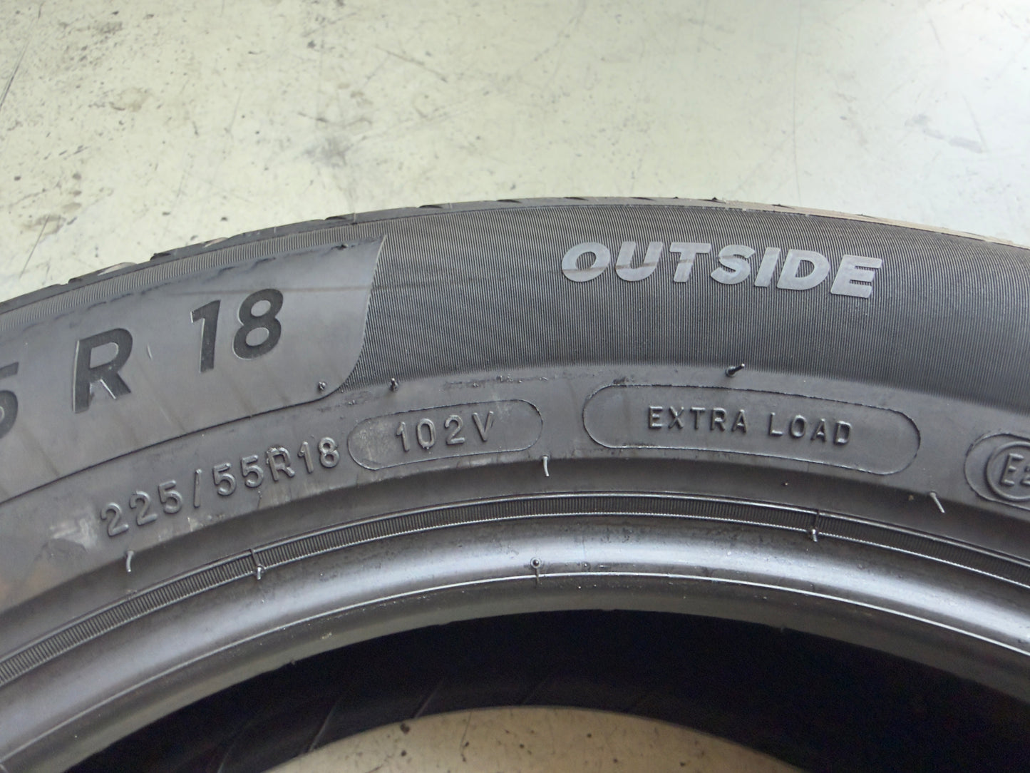 Usato: 4 Pneumatici Michelin Primacy 4 225/55R18 102V XL Estive 85% Residui DOT 2024