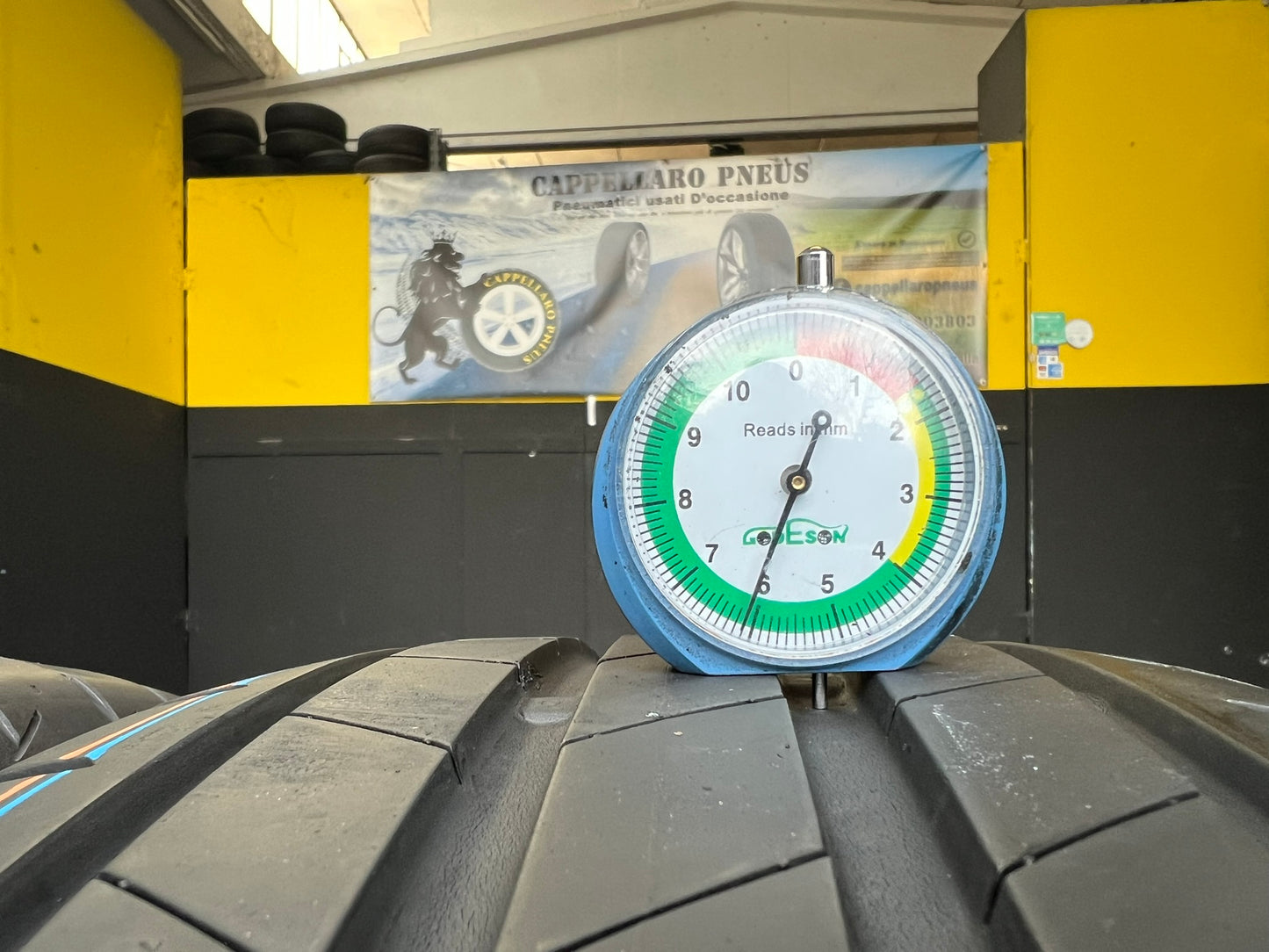 Usato: 4 Gomme 225/55R18 98V Bridgestone estive 90% residui