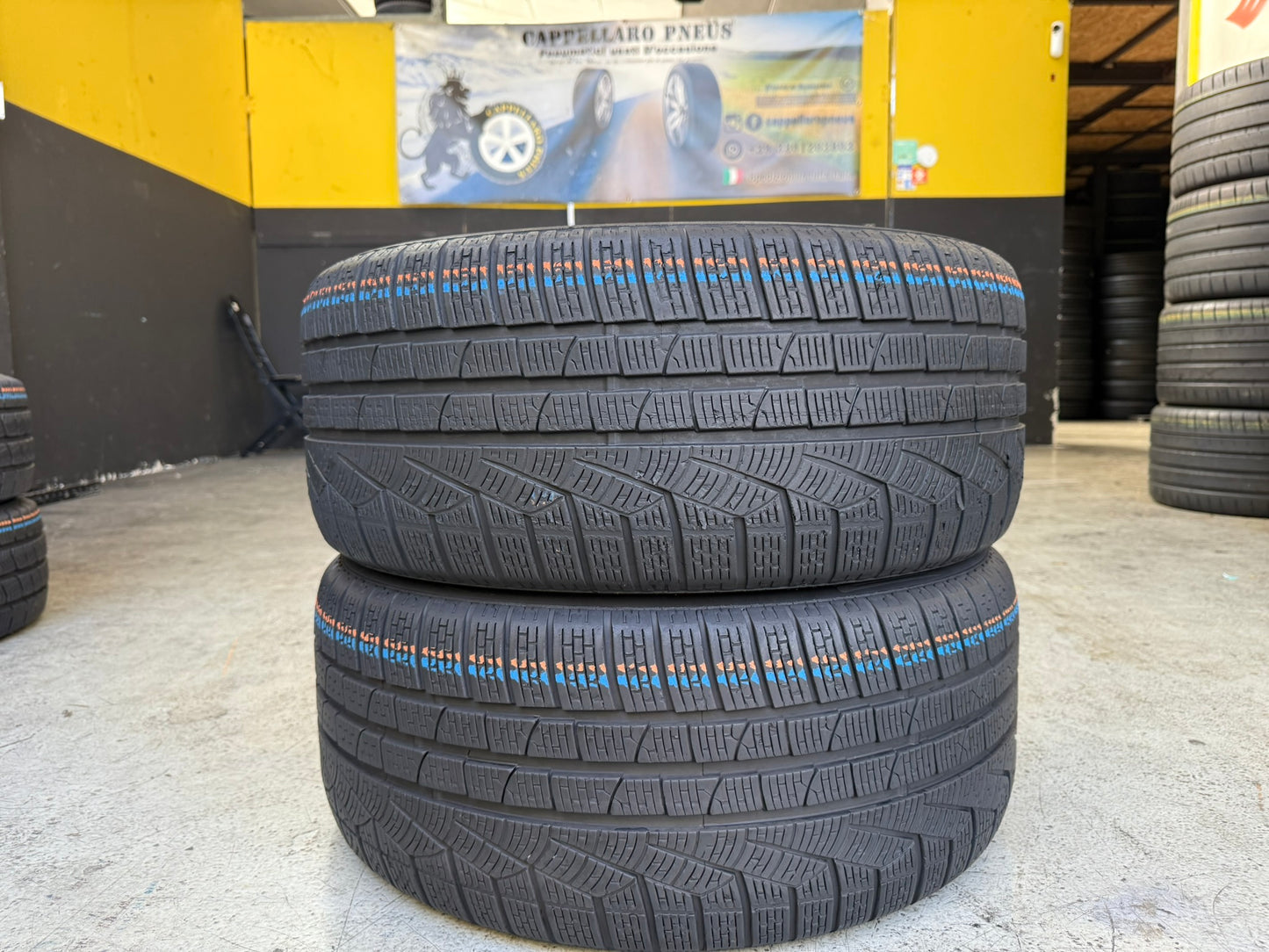 Usato: 2 Gomme 235/50R17 96V Pirelli Invernali 80% residui