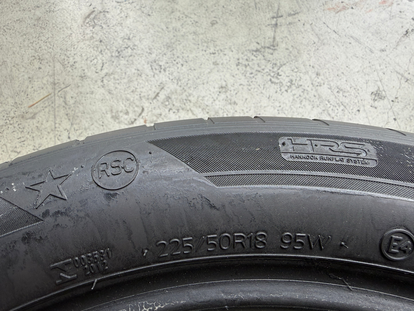 Usato: 4 Pneumatici Hankook Ventus S1 Evo3 K127B 225/50R18 95W * BMW HRS Run Flat Estivi 90% Residui