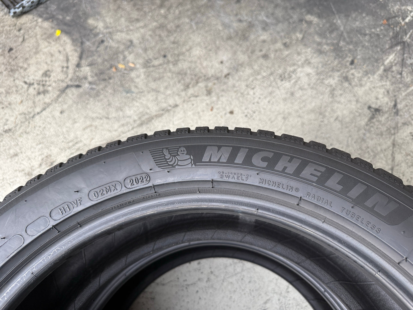 Usato: 2 Pneumatici Michelin CrossClimate 2 SUV 225/50R18 95W 4 Stagioni 85% Residui