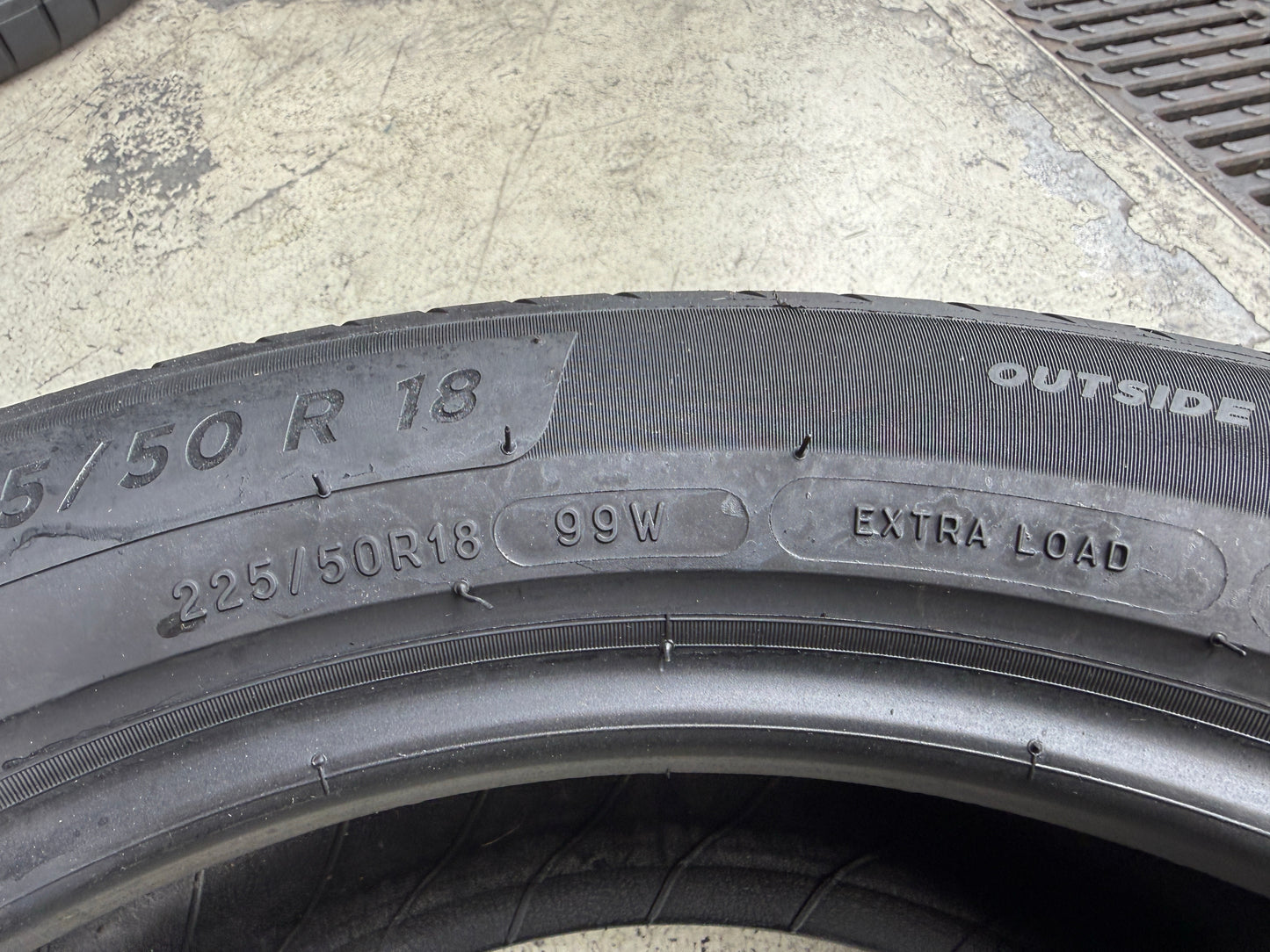 Usato: 4 Pneumatici Michelin Primacy 4 225/50R18 99W XL * Estivi 85% Residui