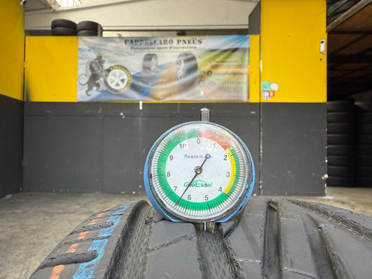 Usato: 2 Pneumatici Uniroyal RainSport 5 EVc 205/55R17 95V XL Estivi 95% Residui DOT 2025