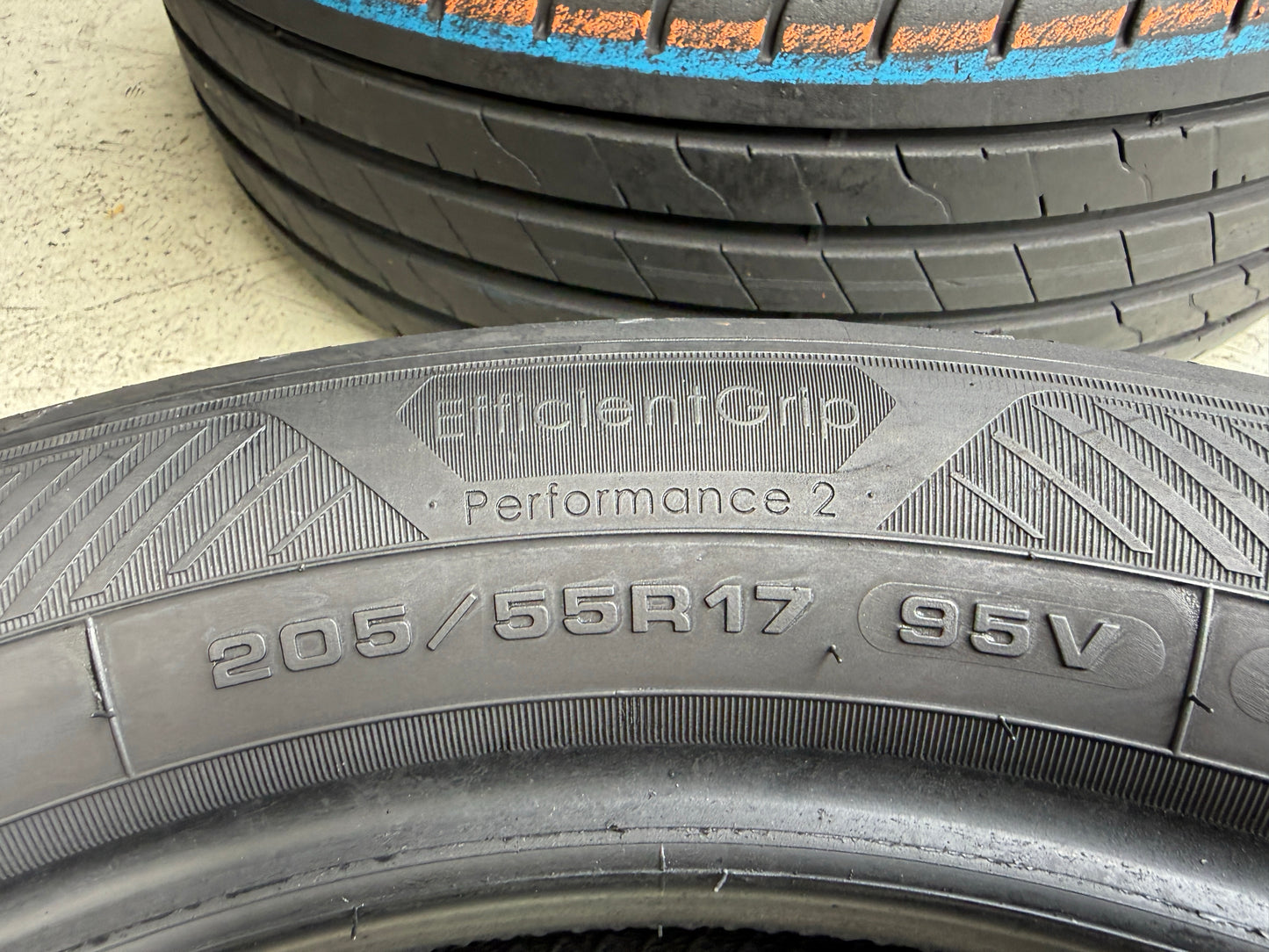 Usato: 4 Pneumatici Goodyear EfficientGrip Performance 2 205/55R17 95V XL Estivi 95% Residui