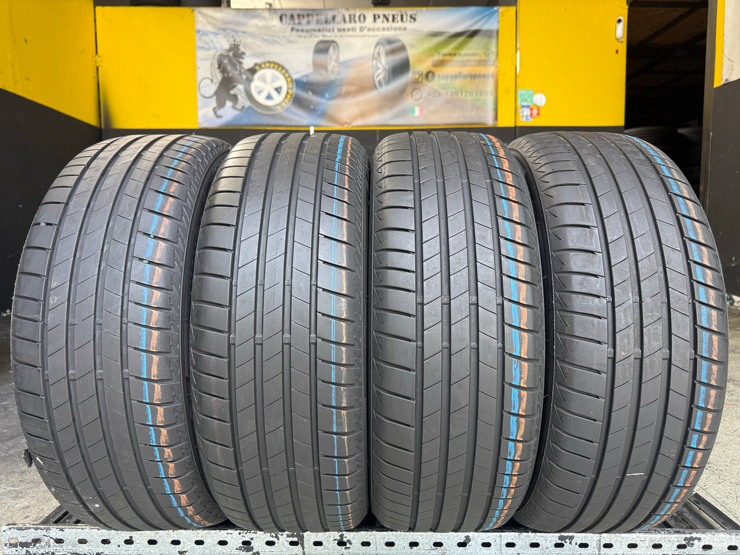 Usato: 4 Pneumatici Firestone Roadhawk 2 Enliten 205/55R17 95V XL Estivi 90% Residui