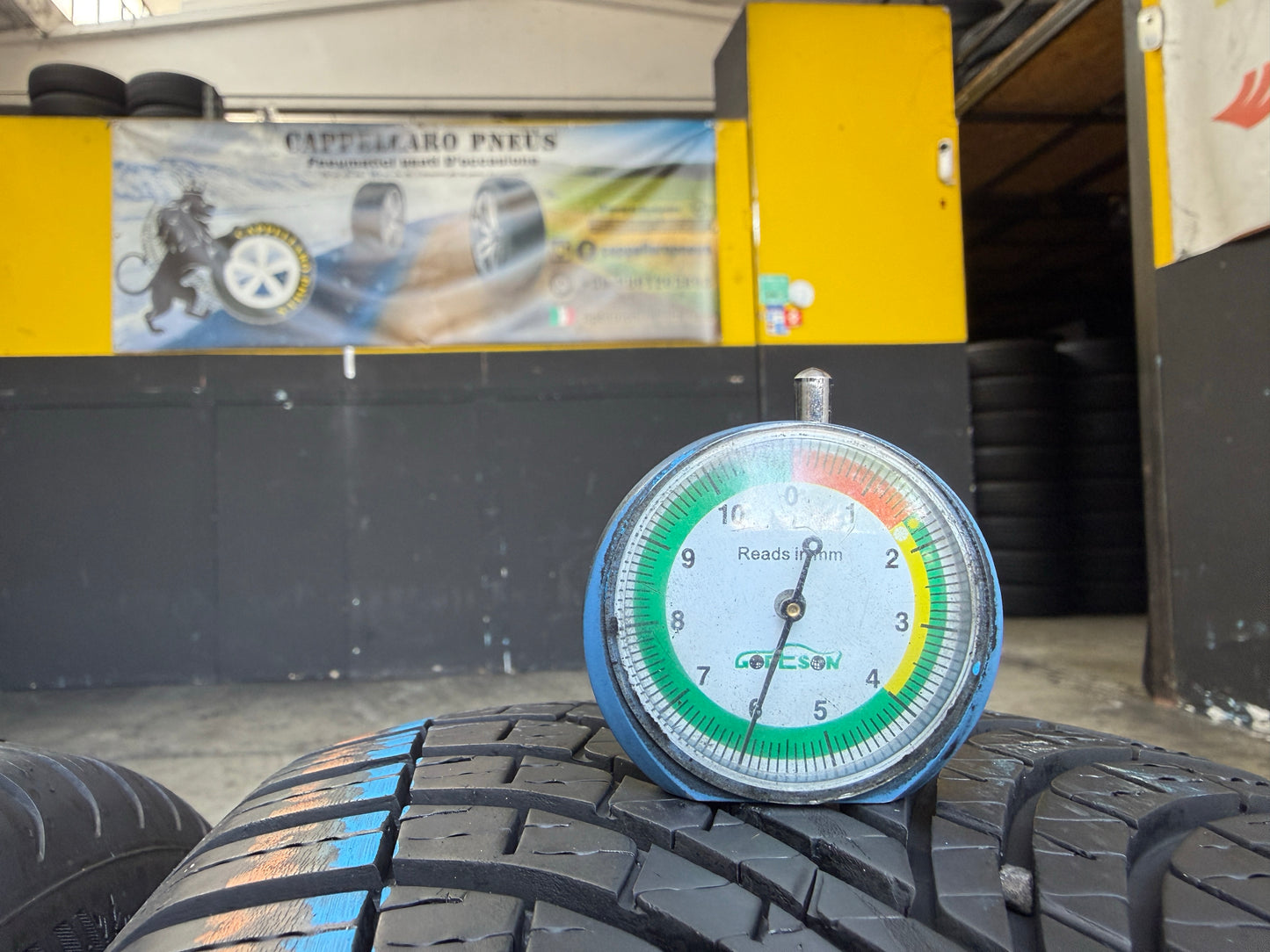 Usato: 4 Pneumatici Continental AllSeasonContact 2 / Dunlop All Season 2 205/55R17 95V XL 4 Stagioni 85-95% Residui