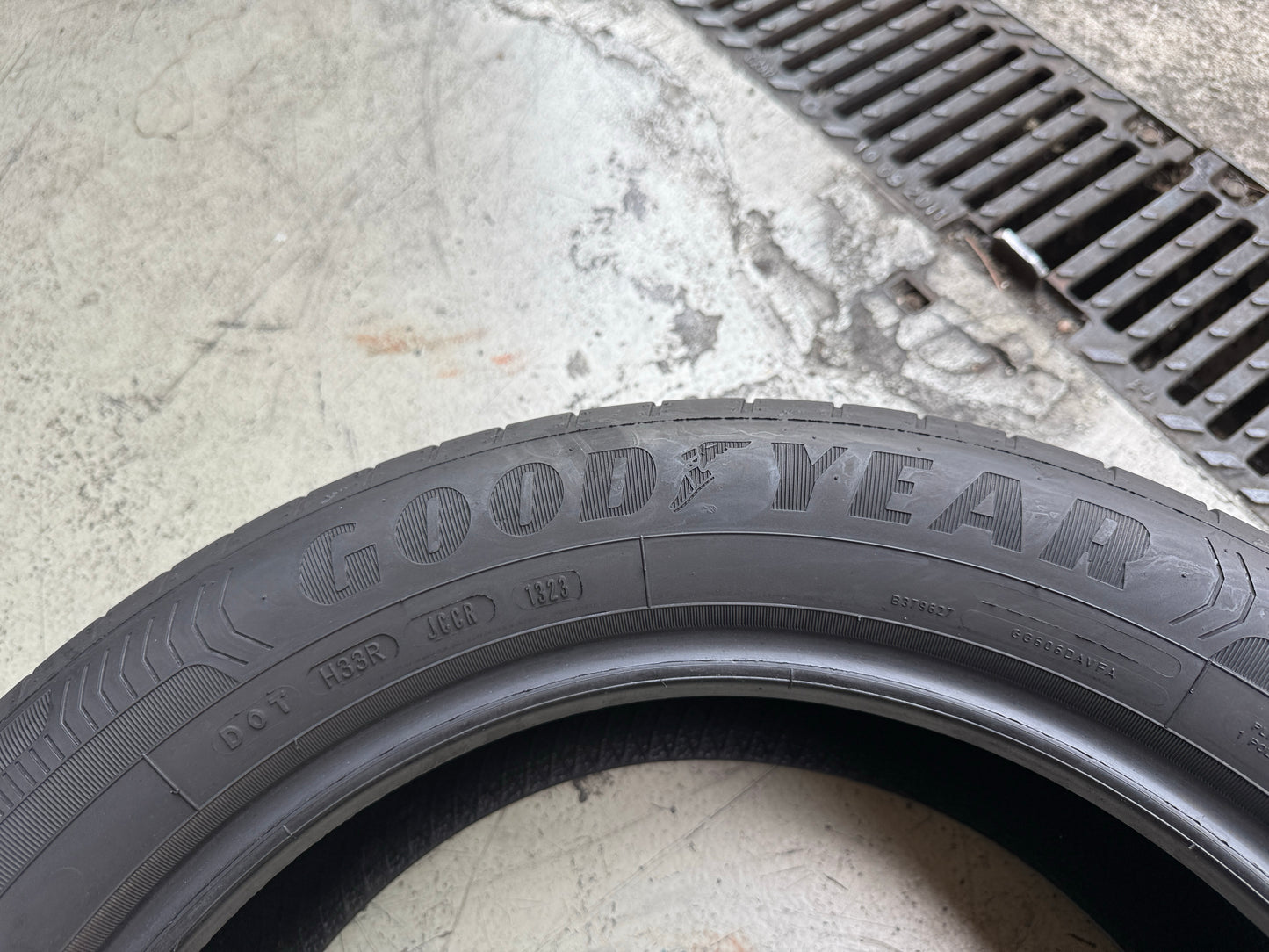 Usato: 4 Pneumatici Goodyear EfficientGrip Performance 215/55R17 94V Estivi 85-90% Residui