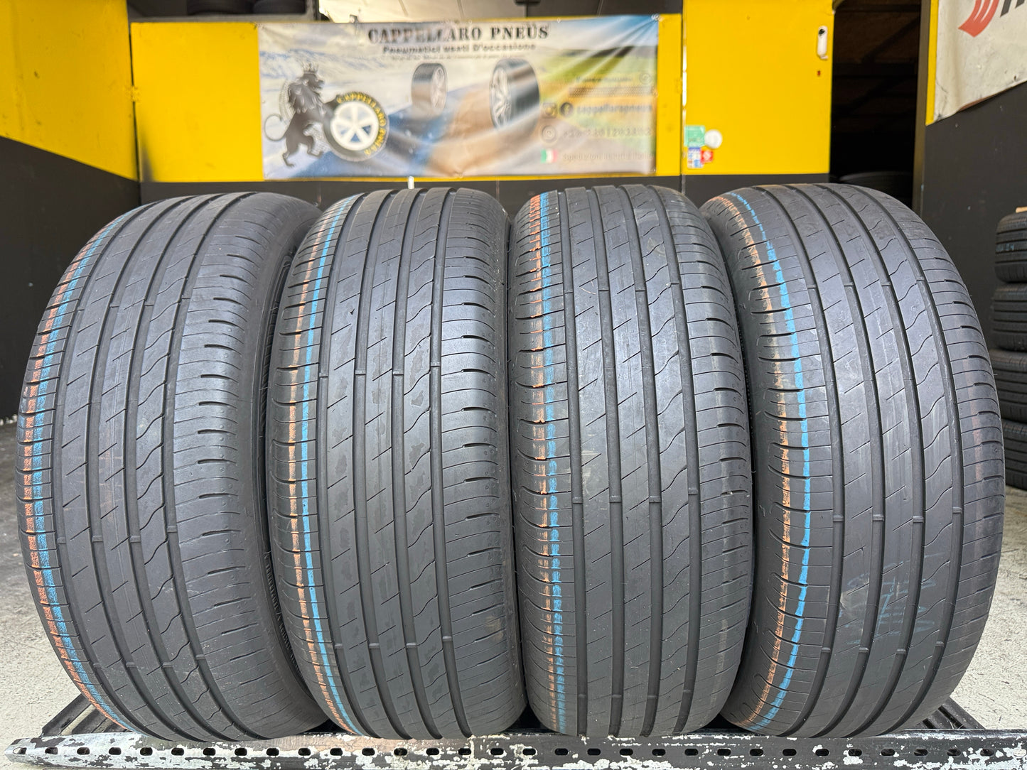 Usato: 4 Pneumatici Goodyear EfficientGrip Performance 2 215/55R17 98W XL Estivi 85% Residui