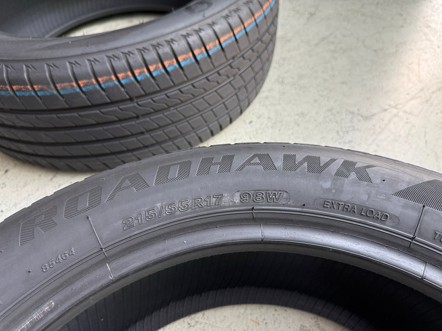 Usato: 4 Pneumatici Firestone Roadhawk 215/55R17 98W XL Estivi 90% Residui