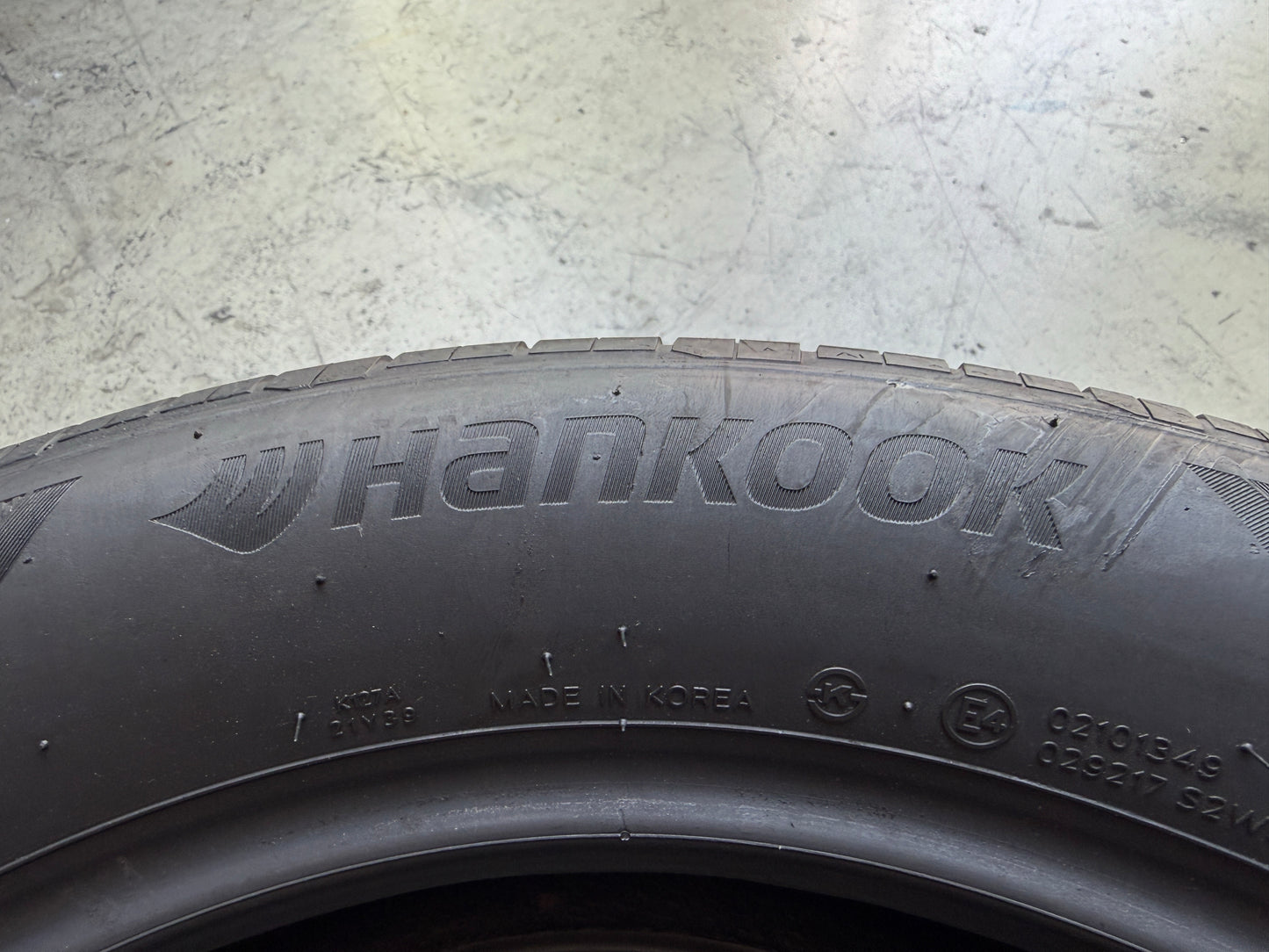 Usato: 2 Pneumatici Hankook Ventus S1 evo3 SUV K127A 235/55R19 101V Estivi 75% Residui