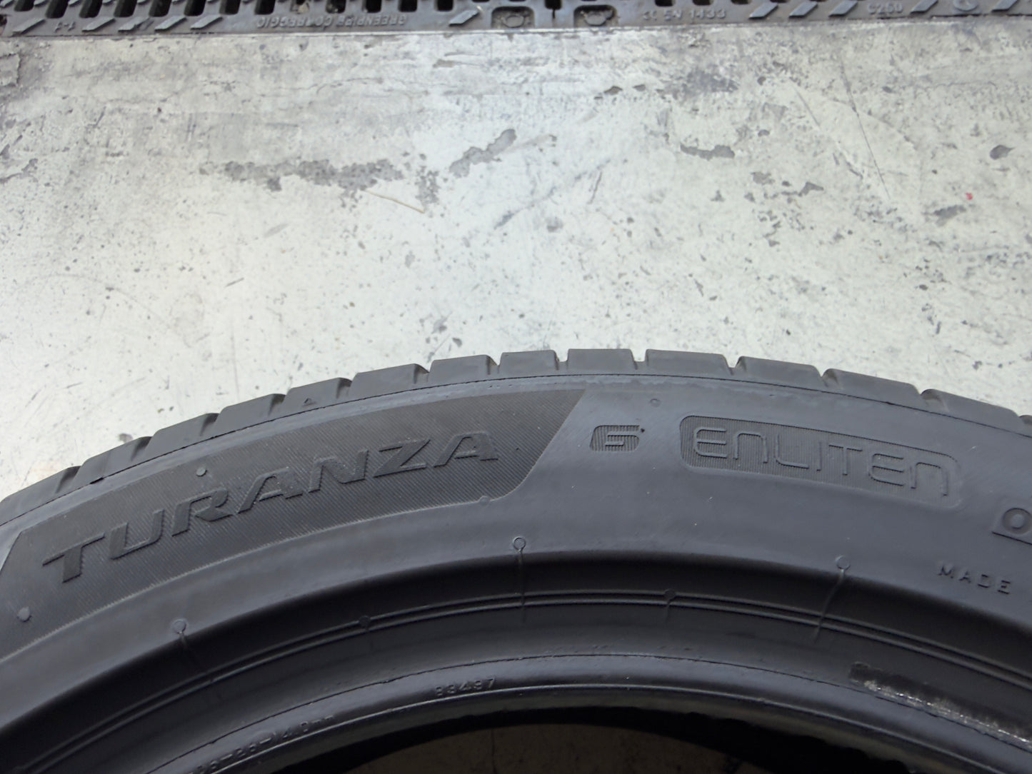 Usato: 4 Pneumatici Bridgestone Turanza 6 Enliten 215/50R18 92W Estivi 80-90% Residui