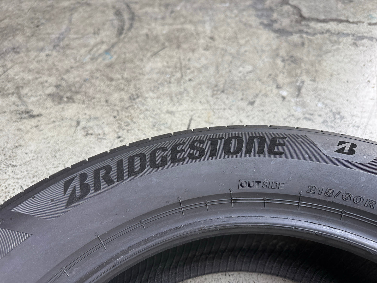 Usato: 4 Pneumatici Bridgestone Turanza 6 Enliten 215/60R17 96H Estivi 90% Residui DOT 2025