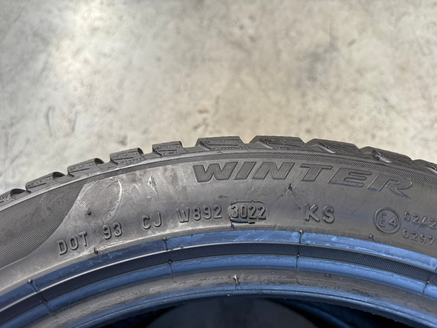 Usato: 2 Gomme 225/45R17 91H Pirelli Invernali 80% residui