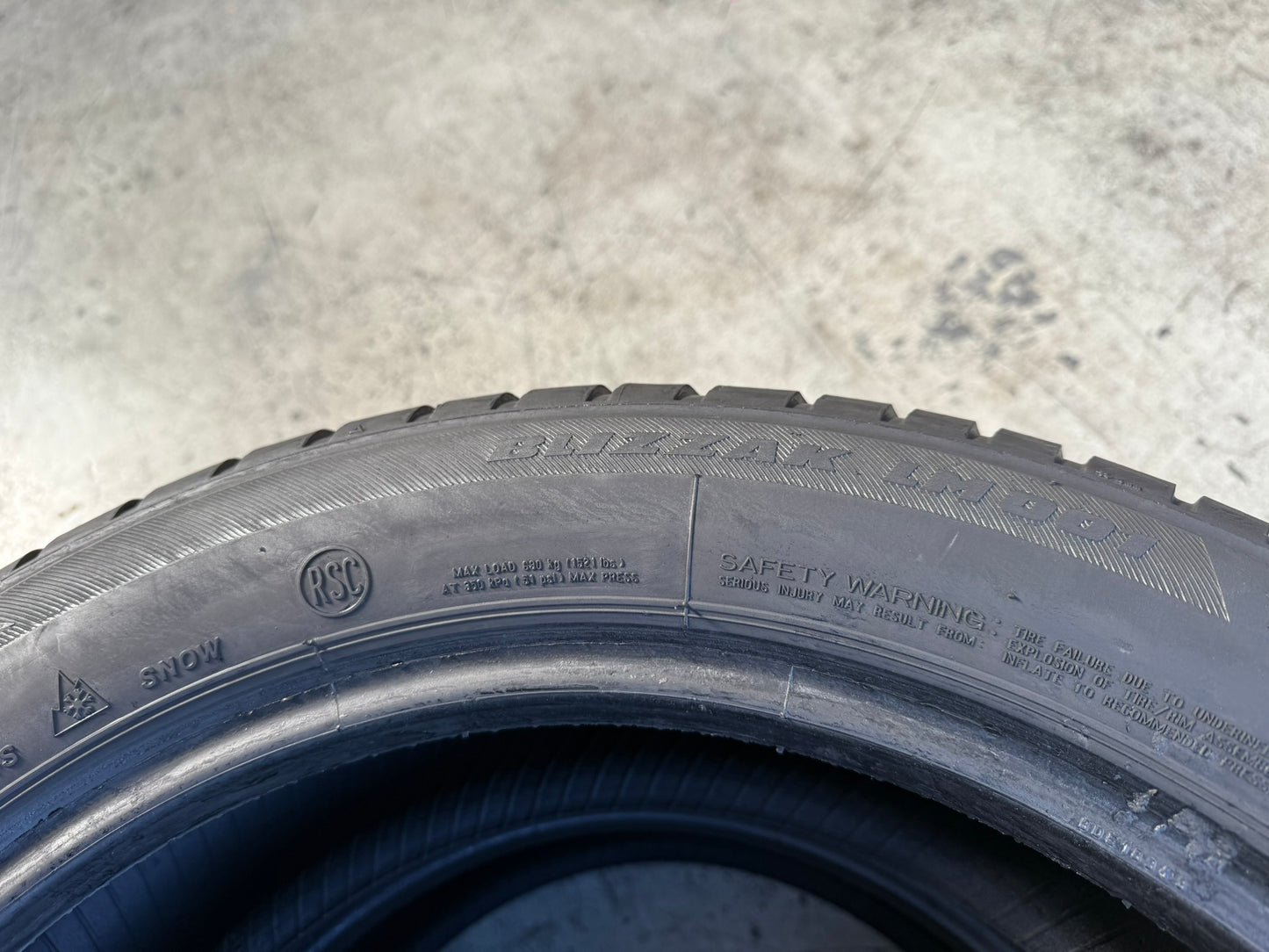Usato: 2 Gomme 225/50R18 95H Bridgestone Invernali Runflat 85% residui
