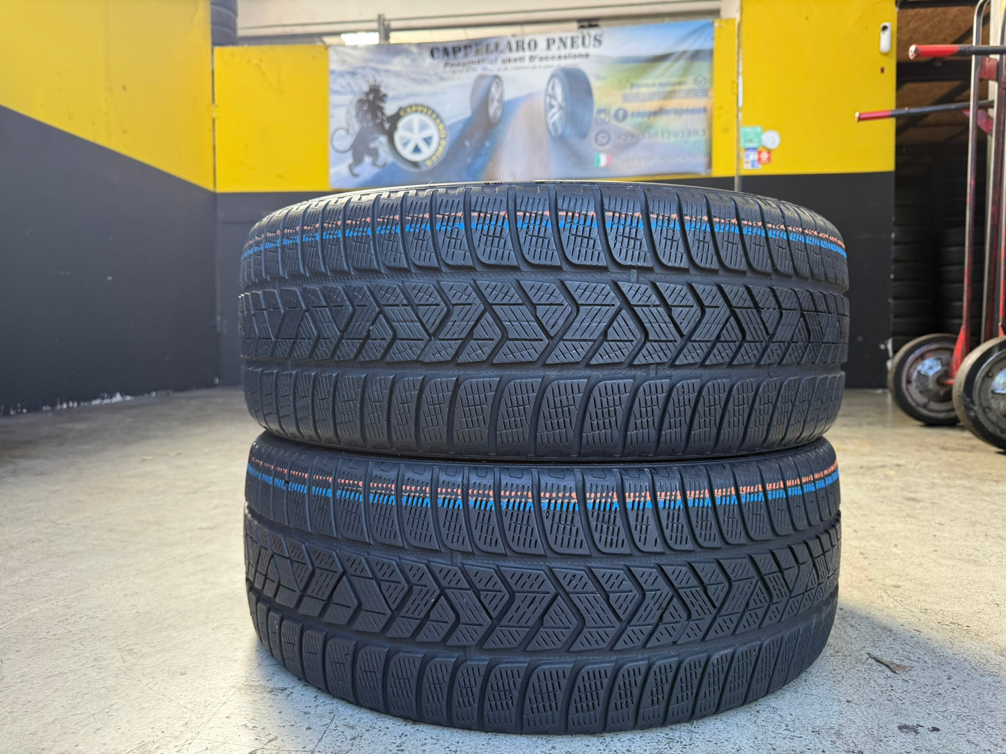 Usato: 2 Gomme 235/50R19 103H XL Pirelli Invernali 85% residui