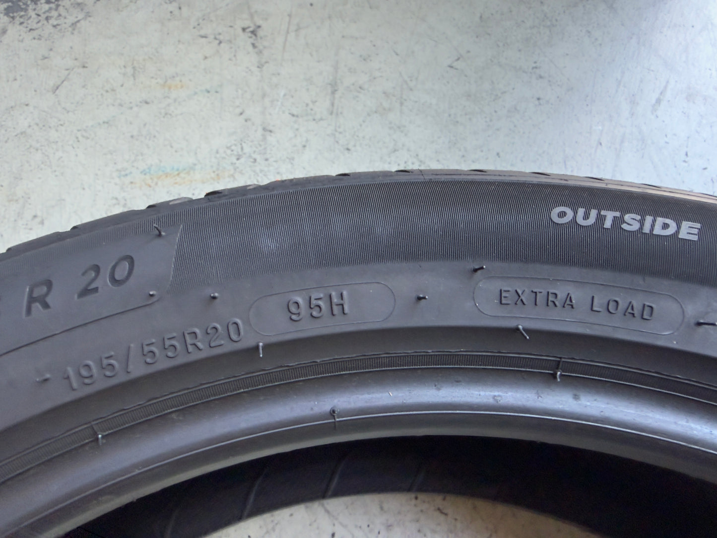 Usato: 4 Pneumatici Michelin Primacy 4+ 195/55R20 95H XL Estivi 80/90% Residui DOT 2025