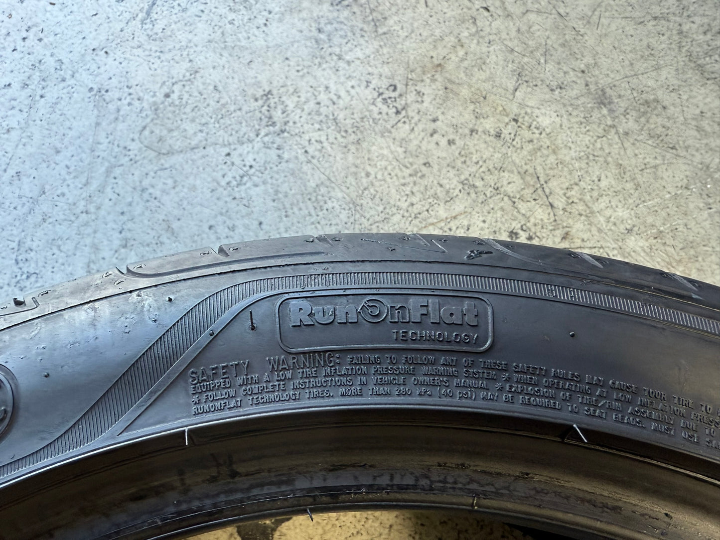 Usato: 2 Gomme 225/45R18 95Y XL Goodyear Runflat Estive 80% residui