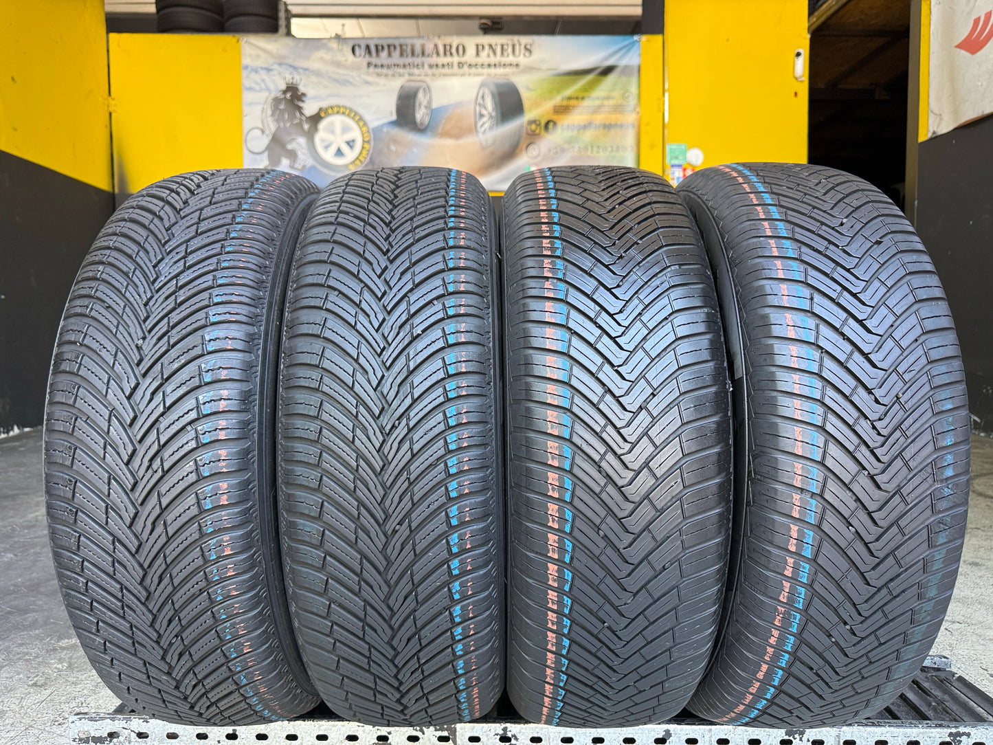 Usato: 4 Pneumatici Continental AllSeasonContact 2 / Pirelli Cinturato All Season SF3 215/65R17 99H/103V 4 Stagioni 85% Residui