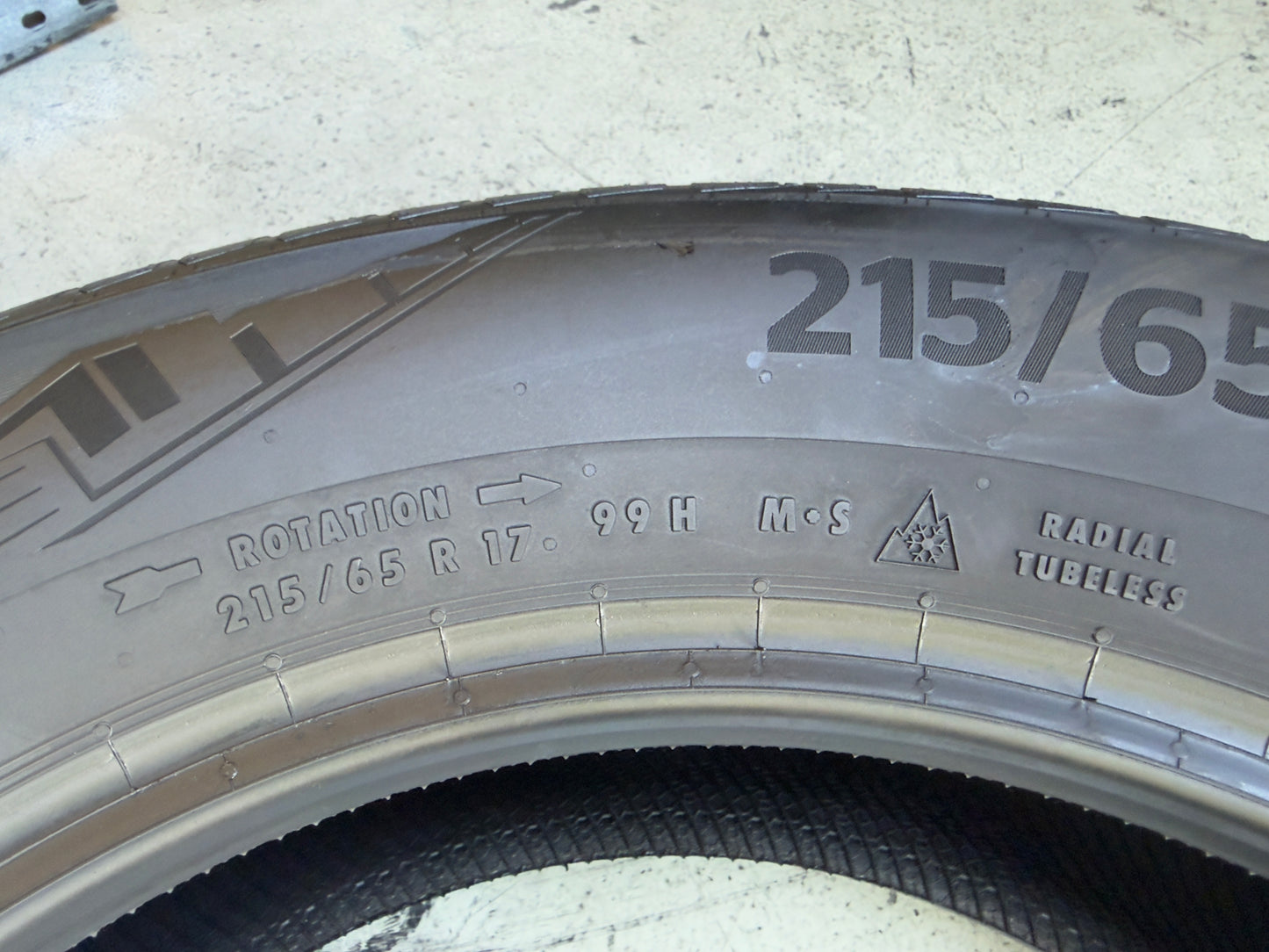 Usato: 4 Pneumatici Continental AllSeasonContact 2 / Pirelli Cinturato All Season SF3 215/65R17 99H/103V 4 Stagioni 85% Residui