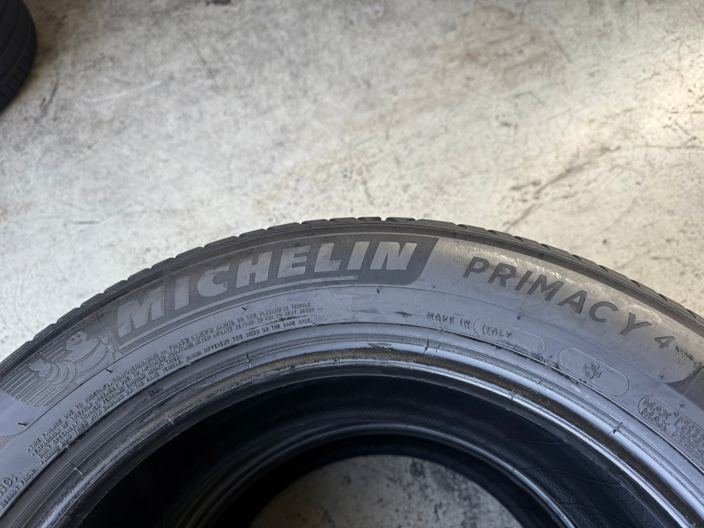Usato: 2 Gomme 235/55R17 103Y XL Michelin Estive 80% residui