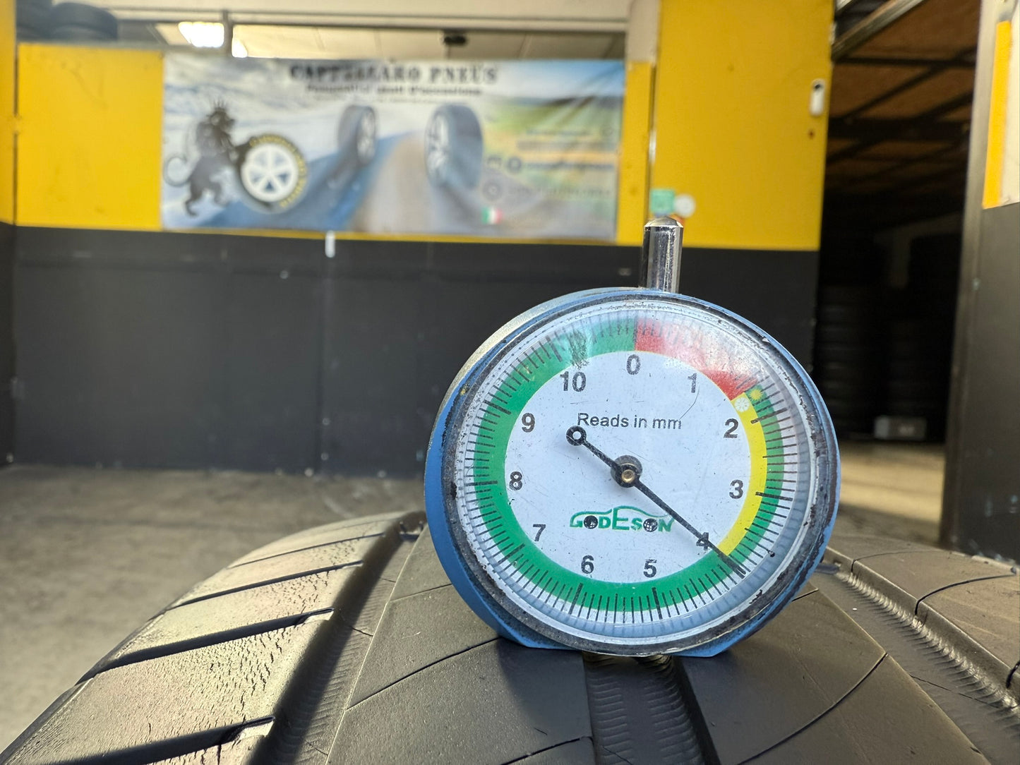 Usato: 2 Gomme 235/55R17 103Y XL Michelin Estive 80% residui