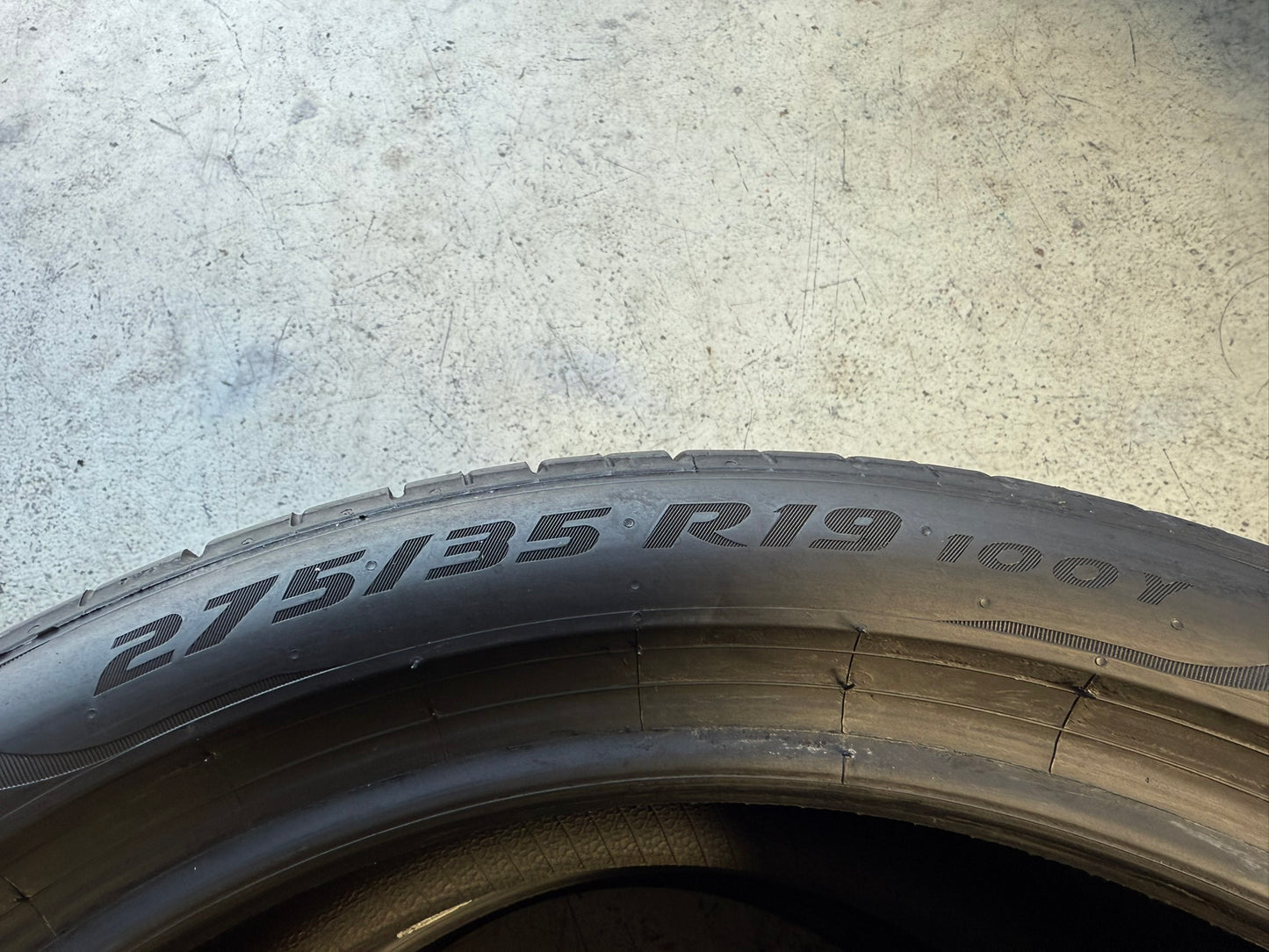 Usato: 2 Gomme 275/35R19 100Y XL Pirelli Estive 90% residui