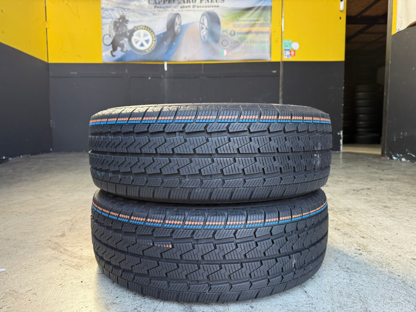 Usato: 2 Gomme 215/65R16C 109/107T Nankang 4 Stagioni 90% residui