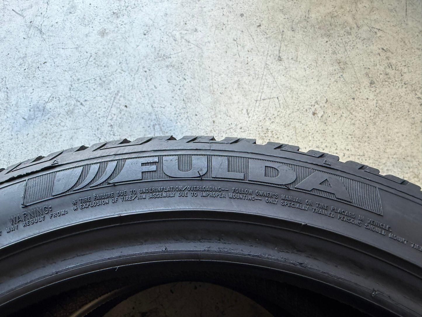 Usato: 2 Gomme 225/45R18 95V XL Fulda Invernali 95% residui