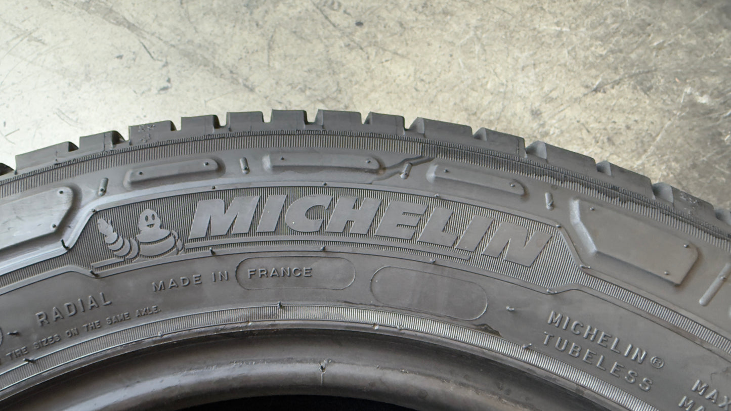 Usato: 2 Pneumatici Michelin Agilis 3 205/65R16C 107/105T 103H 8PR Estivi 80% Residui