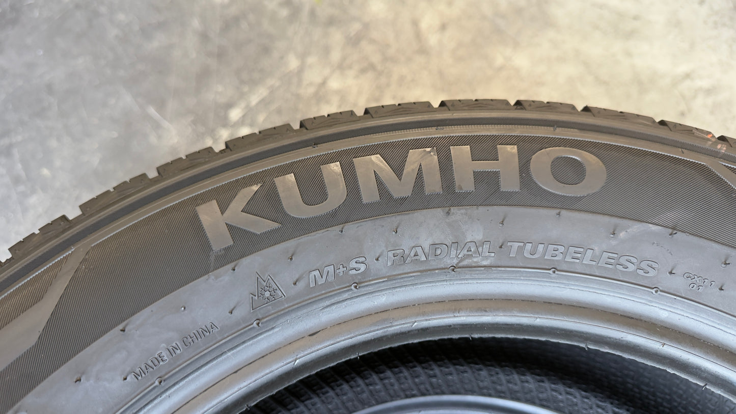 Usato: 2 Pneumatici Kumho PorTran 4S CX11 205/65R16C 107/105T 8PR 4 Stagioni 80% Residui