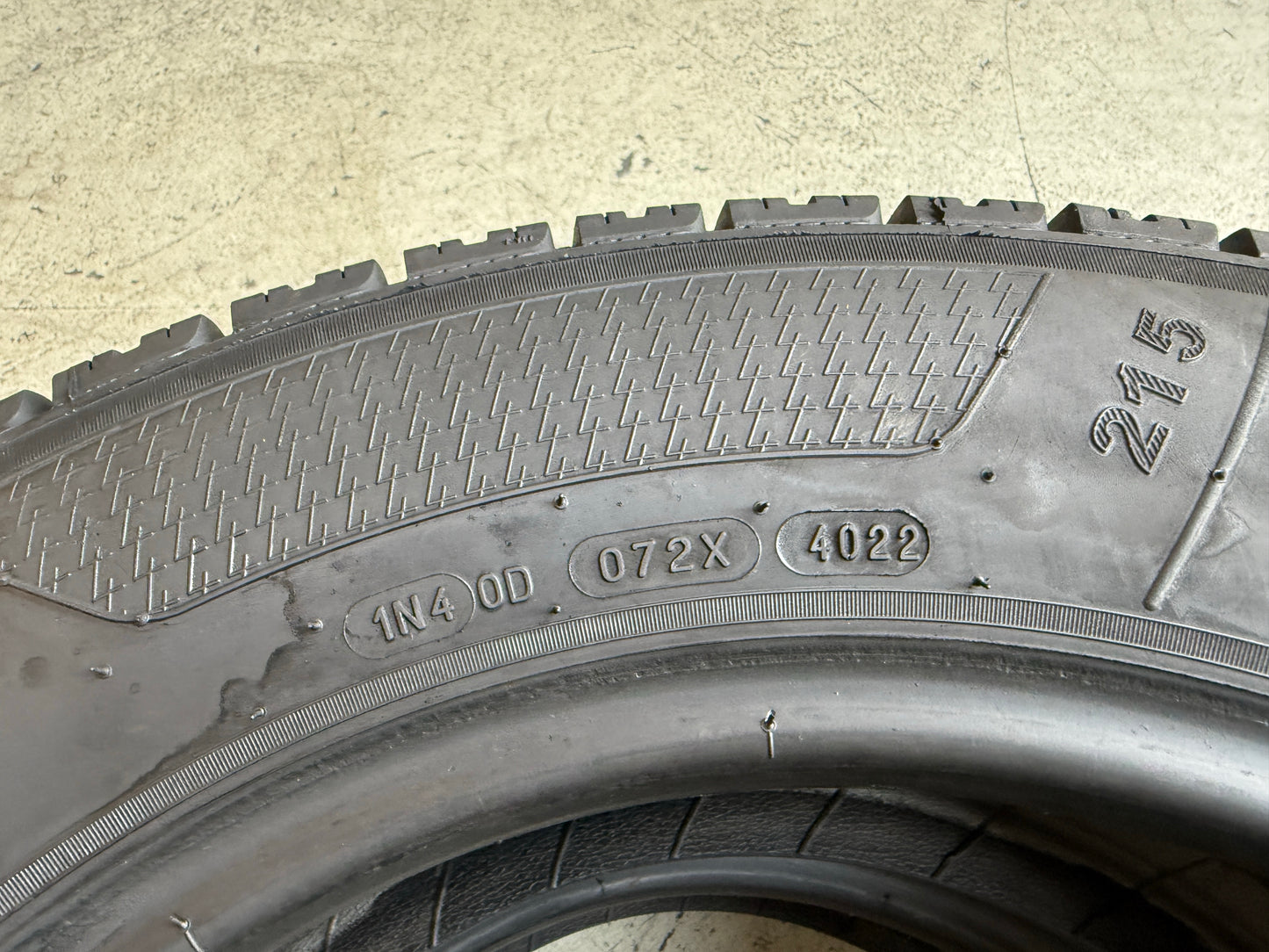 Usato: 2 Pneumatici Kleber Transpro 4S 215/65R16C 109/107T 8PR 4 Stagioni 80% Residui